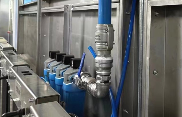 福斯特空壓機(jī)供氣管道安裝